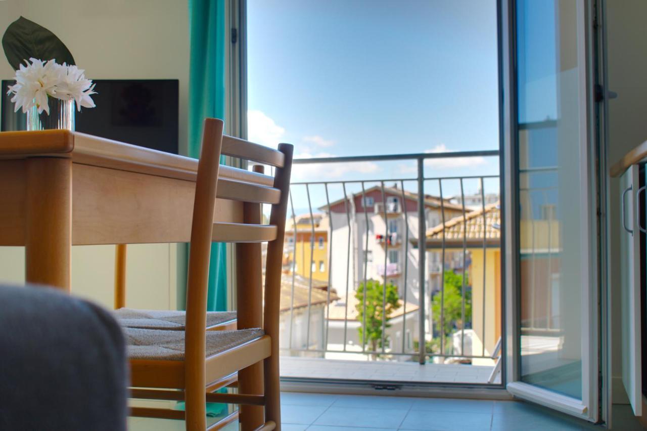 Sun Beach Residence Rimini Kültér fotó