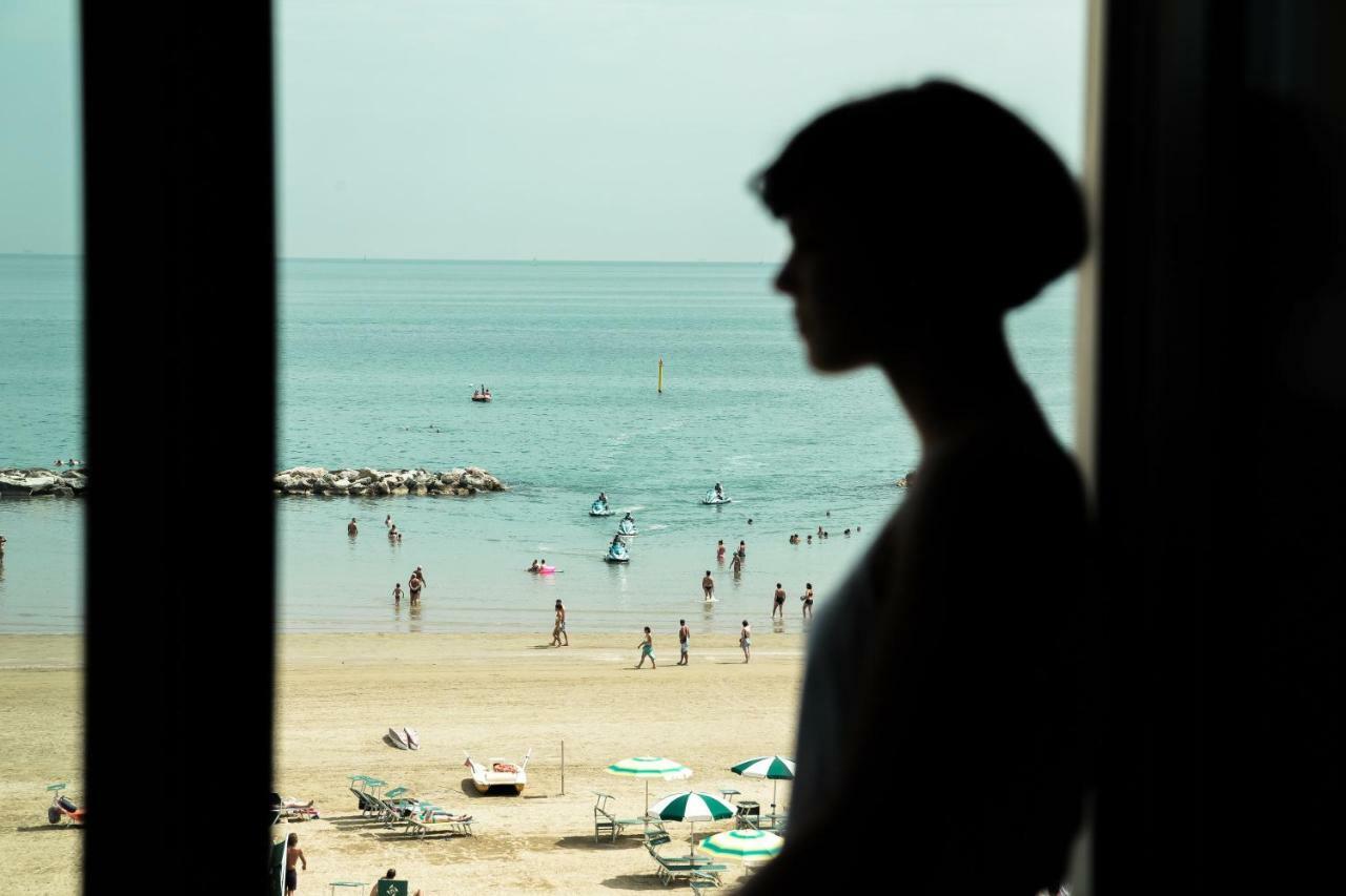 Sun Beach Residence Rimini Kültér fotó